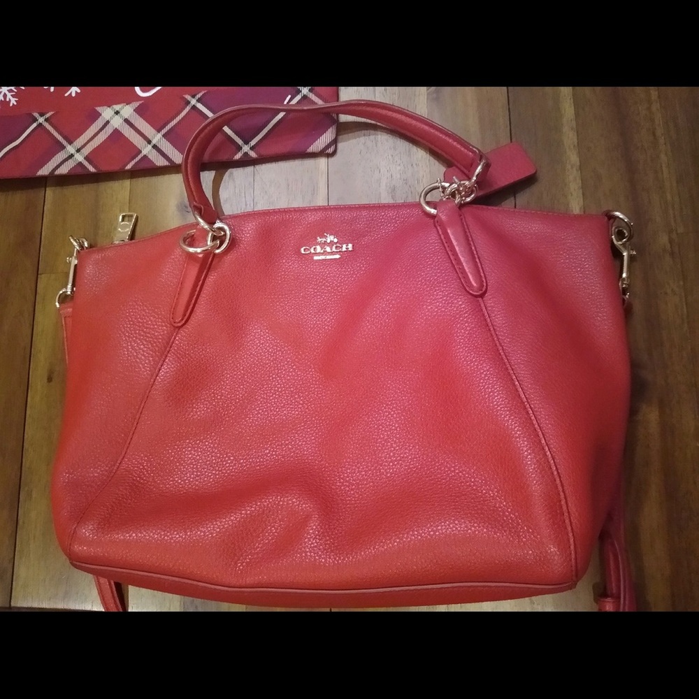 Coach leather handbag/purse